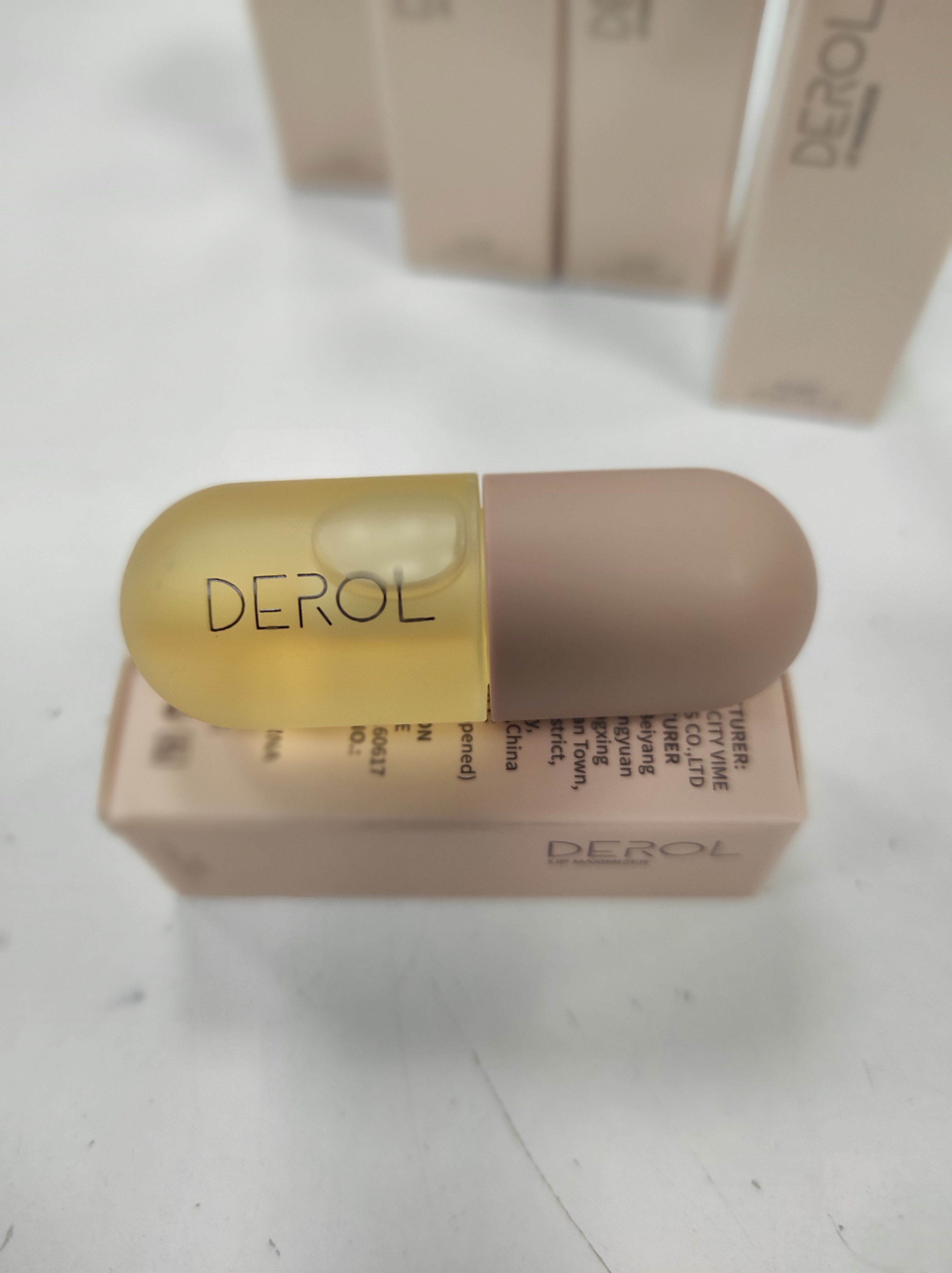 Aumento Labios Instantaneo , Plumper y brillo para el cuidado de los labios